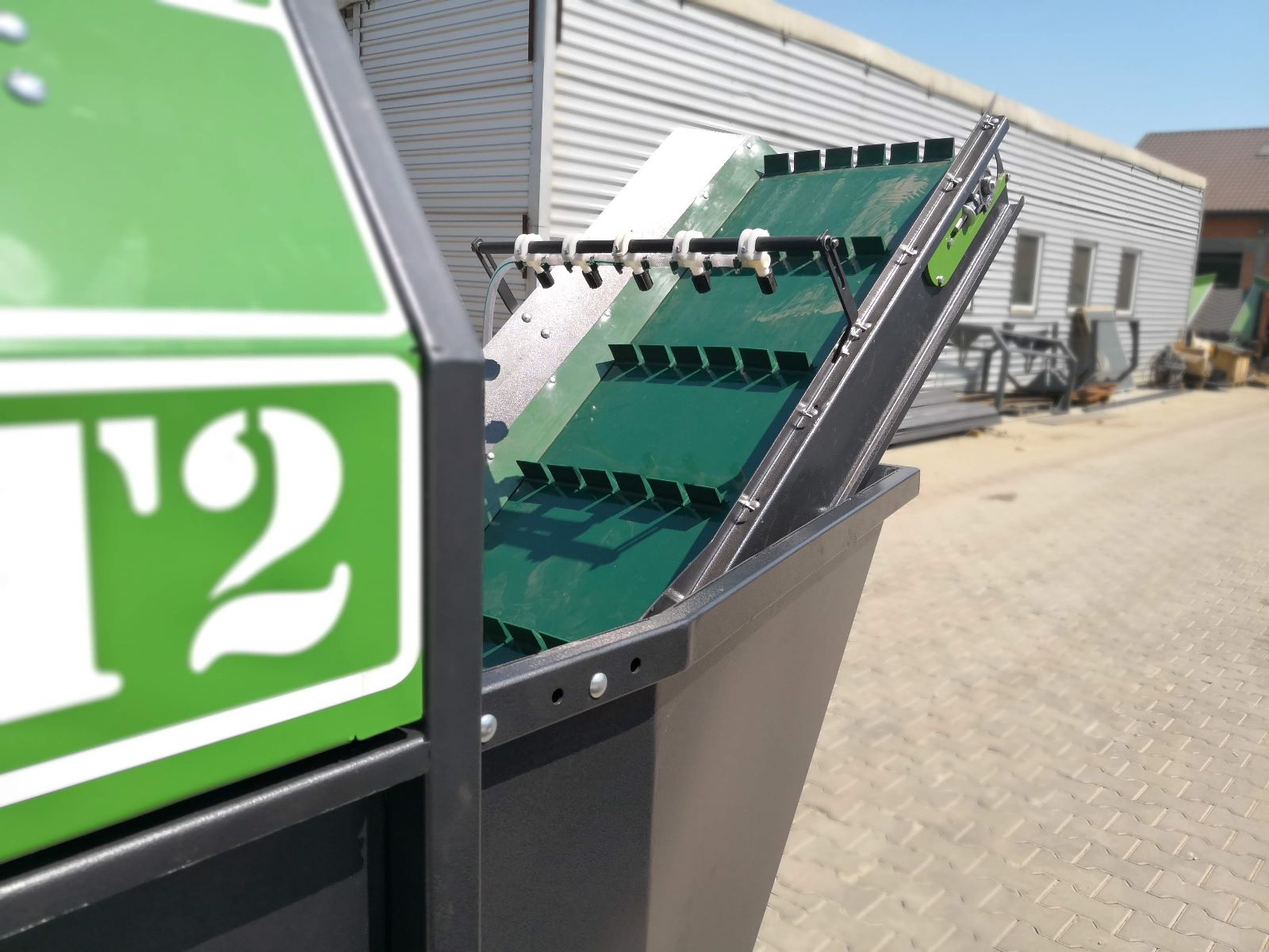 8cd6811249485938ec102442e7b2702ab70b4e12